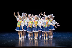 "По бережку"