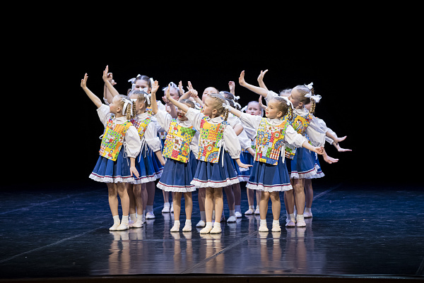 "По бережку"