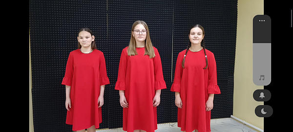 "Огромный дом"