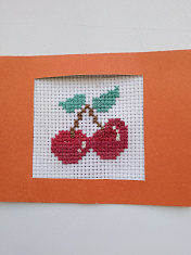 Весёлые вишенки