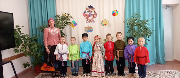 Игровая хороводная песня "Вылетал наш воробейка"