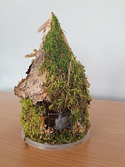 Лесная избушка