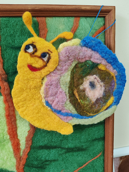 "Задумчивая гусеница"