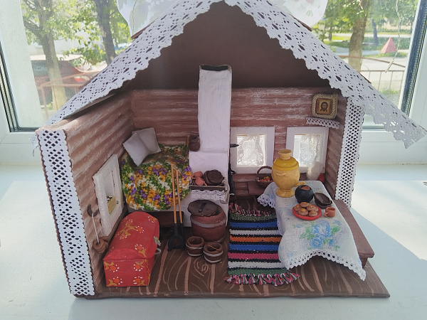 "Изба русской семьи Пермского края"