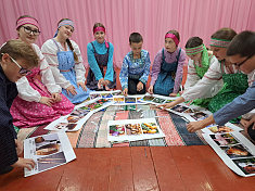 песня "Желайтам шуд" (перевод с коми-язьвинского языка "Желаем удачи")