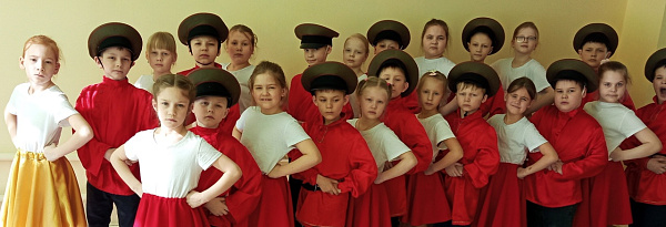 "Это мы - казаки и казачки"