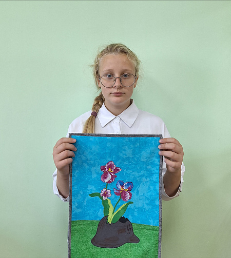 Панно "А жизнь продолжается..."