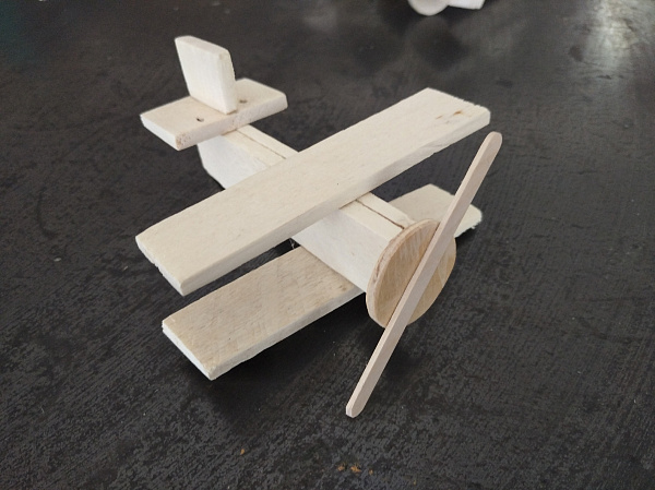 "Модель самолета"