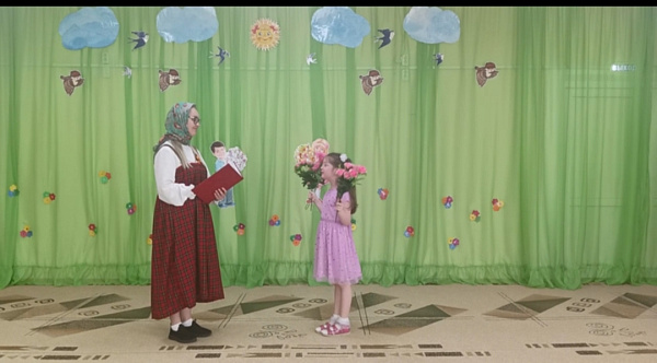 Инсцинировка "Бабушка и внучка"