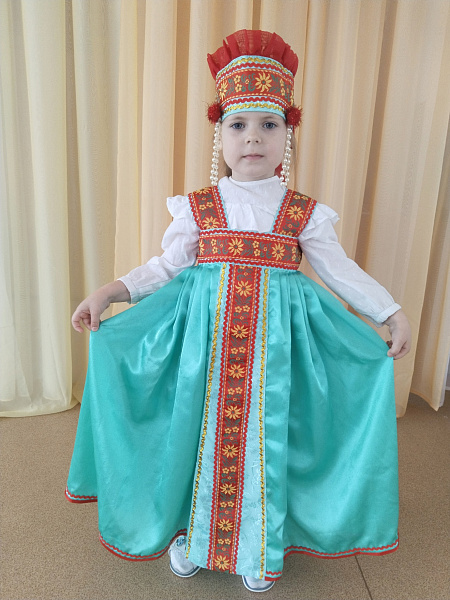 "Женский костюм Пермской губернии"