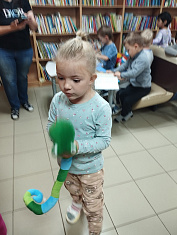 "Здесь живут лошадки"