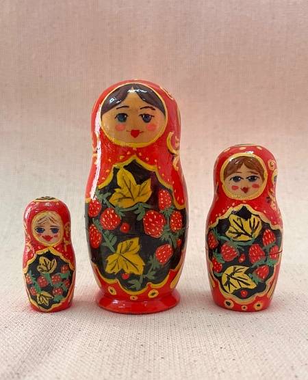 "Весёлые матрёшки"