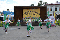 Танец "Вейся капуста" 