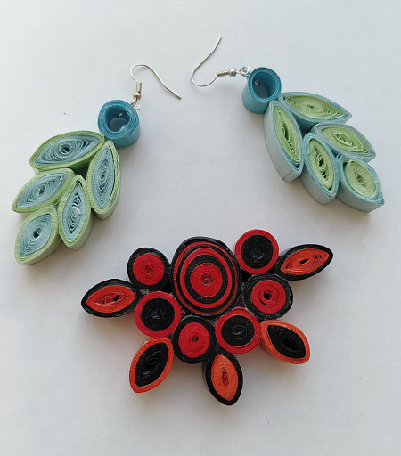 "Бумажная бижутерия"