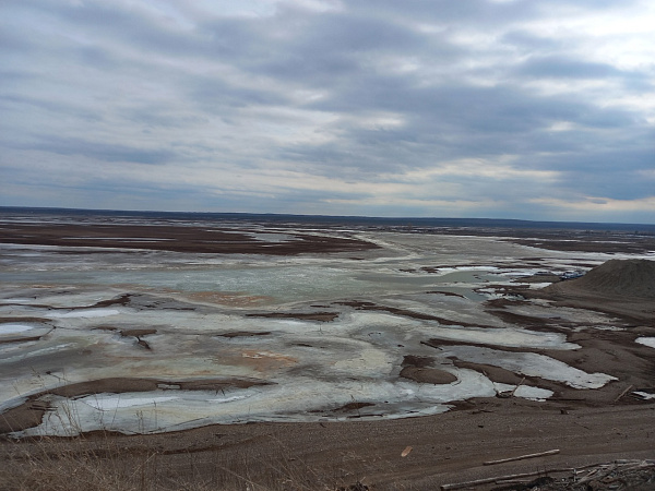 "Река Кама весной"