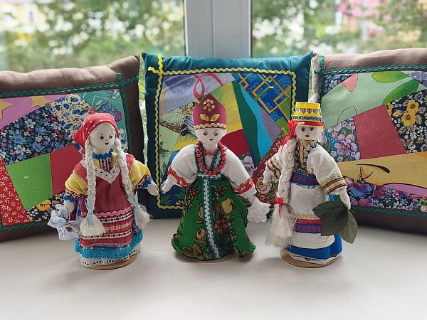 Мозаика единства в костюмах Пермского края
