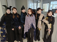 "Расправив крылья"