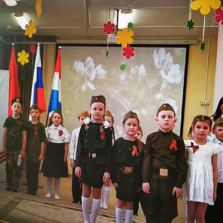 Театрализованная литературно-музыкальная композиция "Идёт солдат по городу"