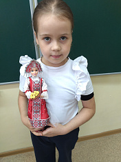 "Наряд для куклы"