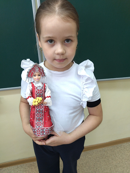 "Наряд для куклы"