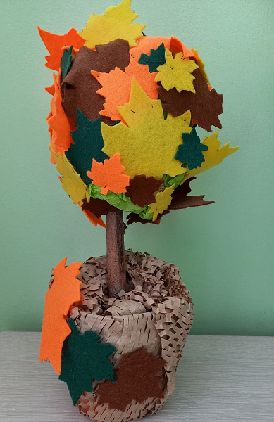 "Осеннее дерево"