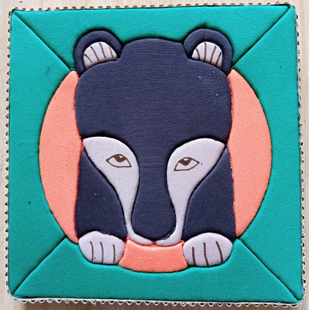 Медведь в жертвенной позе